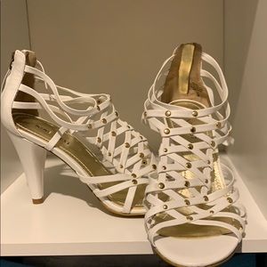 Size 7 White & Gold Leather Heels